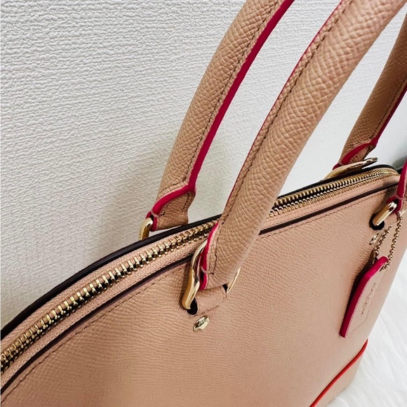 Coach Sierra Satchel in excellent condition - Picture 9 of 9